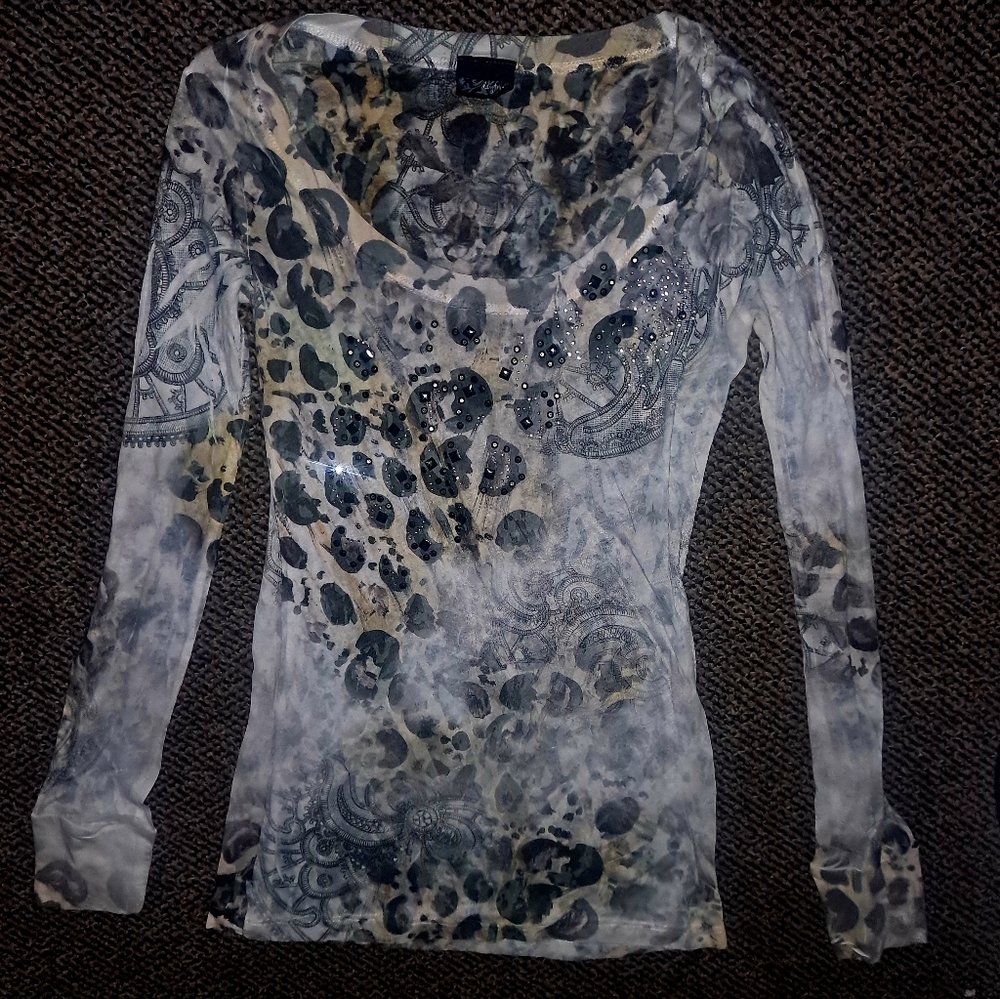 Daytrip long sleeve small tee